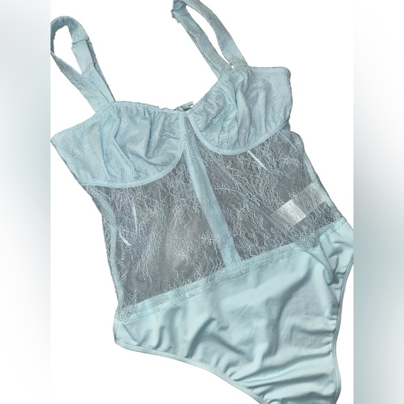 NWT Danielle Bernstein Lace Illusion Thong
Bodysuit Blogger Fav. - Picture 4 of 8